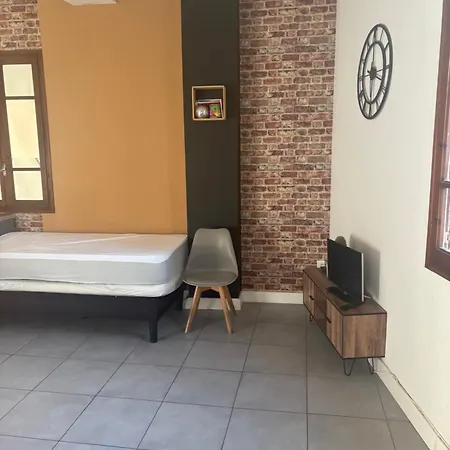 Appartement T2 Et Parking Gratuit